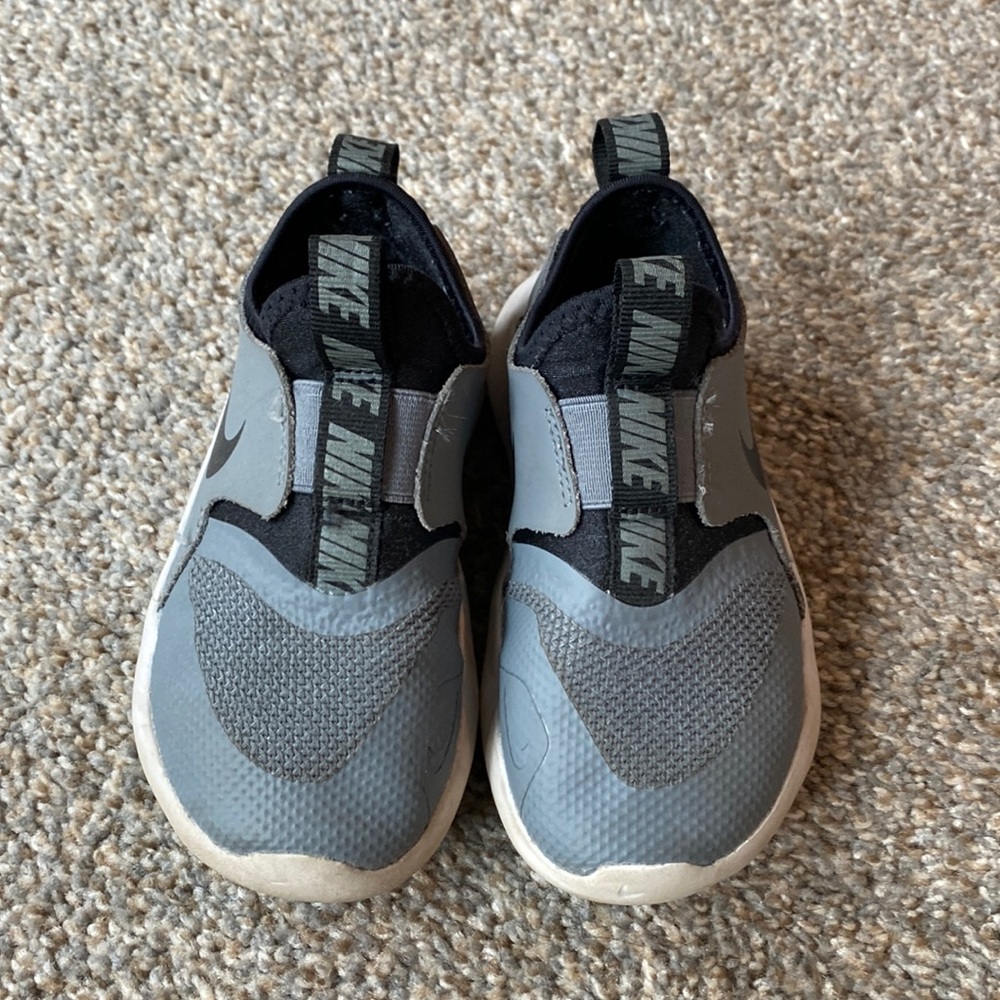 Nike toddler flex runner